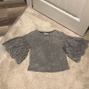 Gimmicks eyelet sleeve acid wash shirt